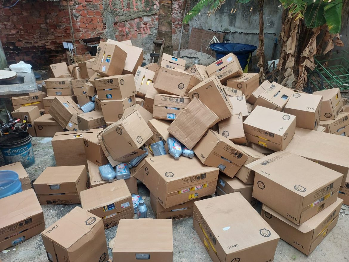 pm-recupera-caminhao-roubado-e-liberta-refens-em-sao-cristovao