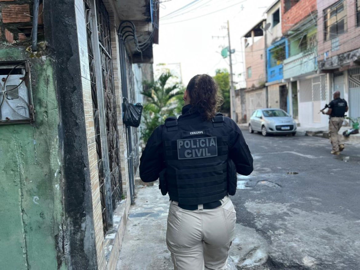 homem-e-preso-apos-agredir-mulher-e-arrancar-dente-durante-briga-em-camacari